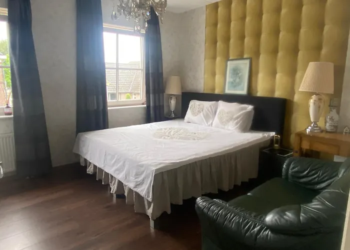 D No Bathroom, Geen Badkamer Bed & Breakfast